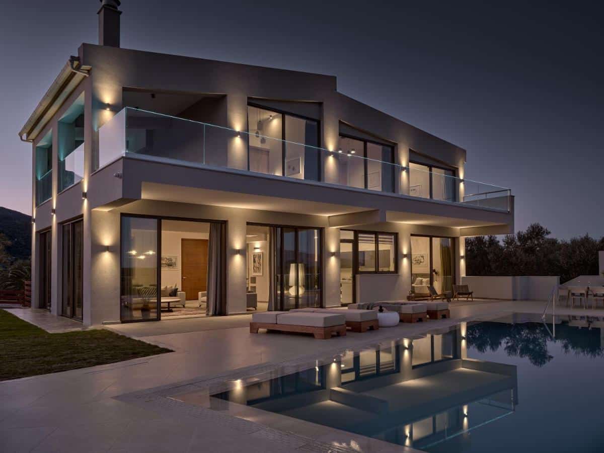 Felicita Villa outdoor area and pool view